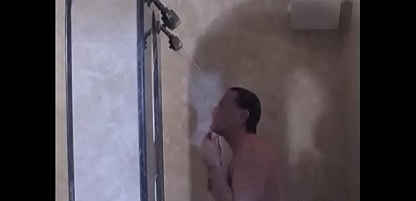  Sexy Naked Teen Greets Older Guy From Shower For Oral Satisfaction